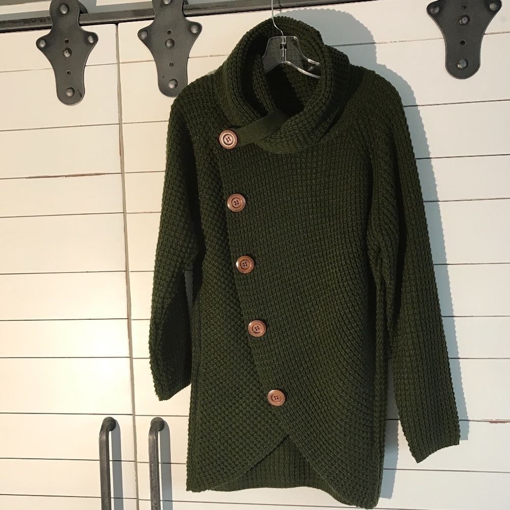 Cowl neck sweater Lg